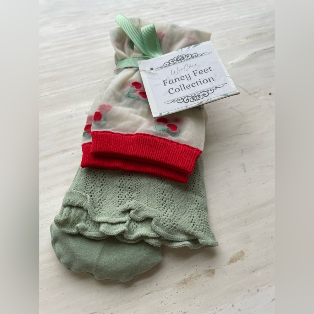 Fancy Feet Socks, NWT